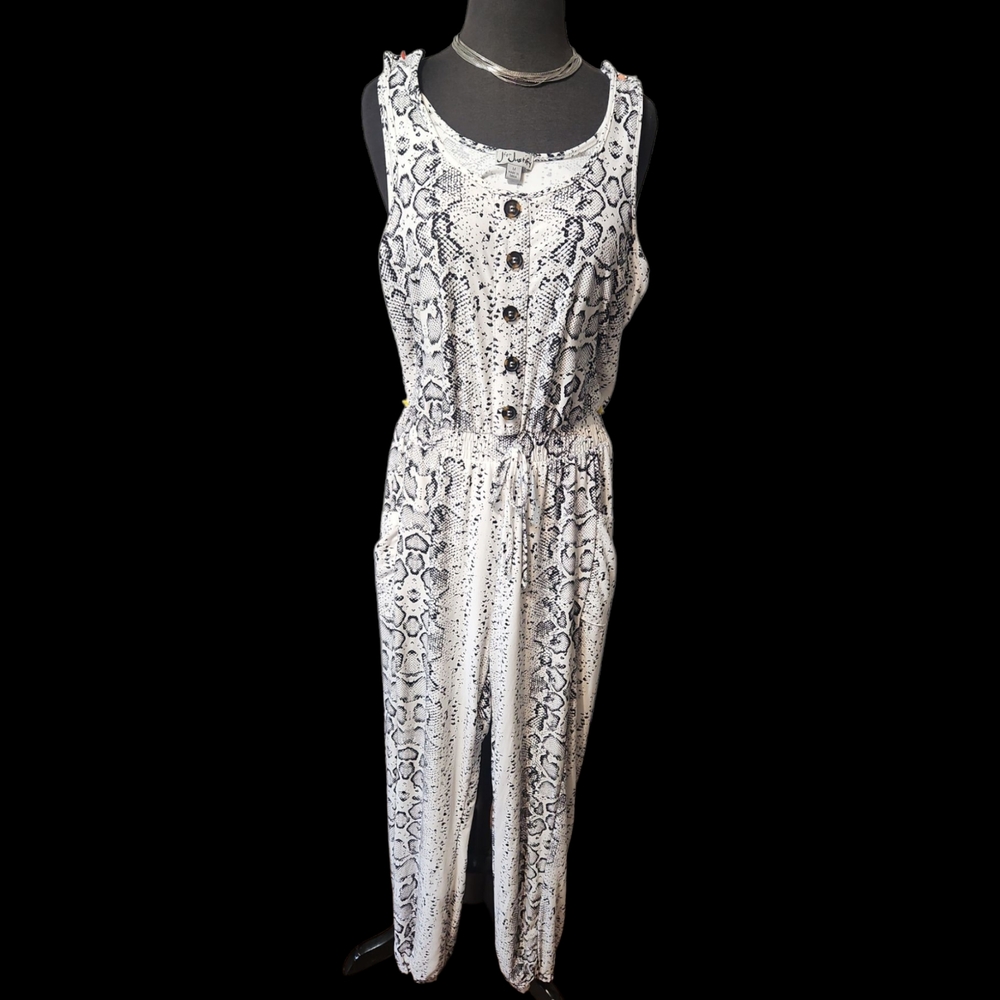 Stylish Black and White Jumpsuit Sz M
